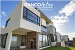  Venta  Casa en San Pedro de la Paz  $1.008.224.000 UF24.500 